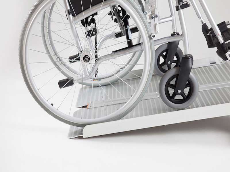 drs Rollstuhl-Rampe aus Aluminium mit Rollstuhl
