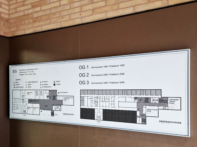 taktiler und individuell angefertigter Plan der Universität Bremen