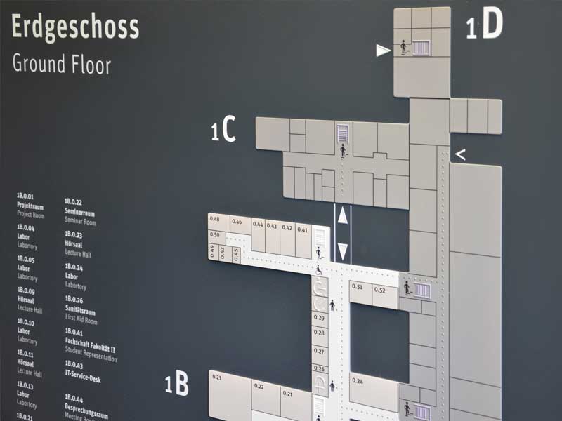 Vertikaler Gebäude-Tastplan im Innenbereich, Hochschule Hannover
