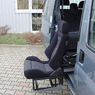 Schwenksitz Turny für Minibusse Schwenksitz bewegt sich herunter