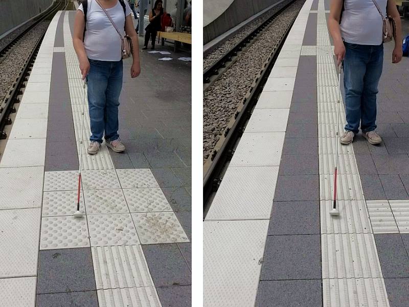 Blinde Person wartet am Bahnsteig mit keinem Einstiegsfeld und mit einem Einstiegsfeld