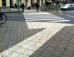 Foto mit abgewinkelter Querungstelle